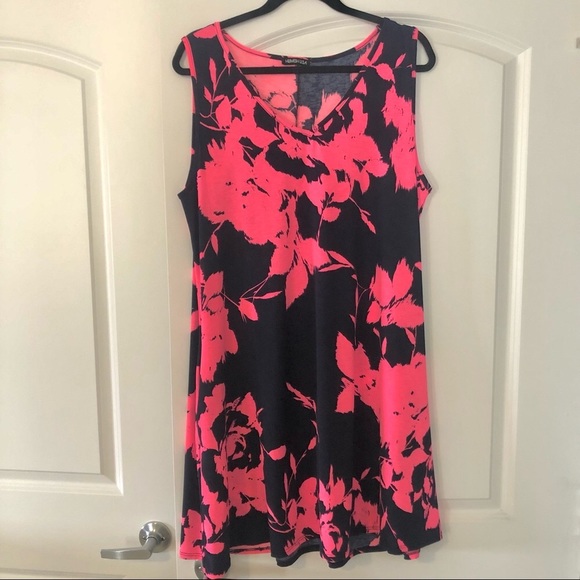 Summer Dress or Cover Up - Picture 1 of 9